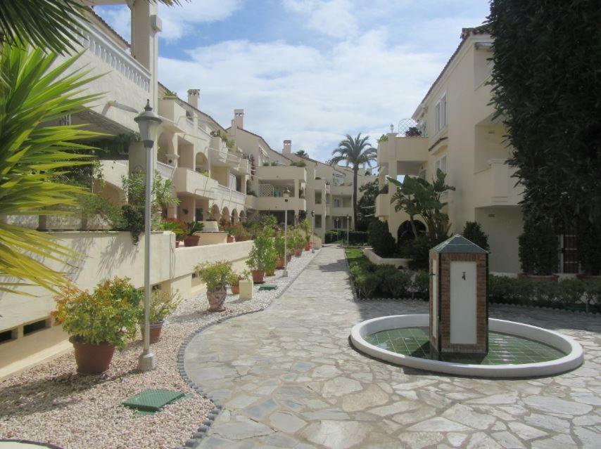 Apartment In El Paraiso - Near Puerto Banus Estepona Exterior photo